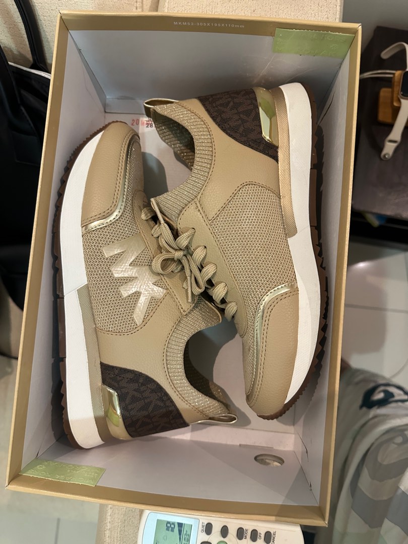 Mk Sneakers Men S Fashion Footwear Sneakers On Carousell