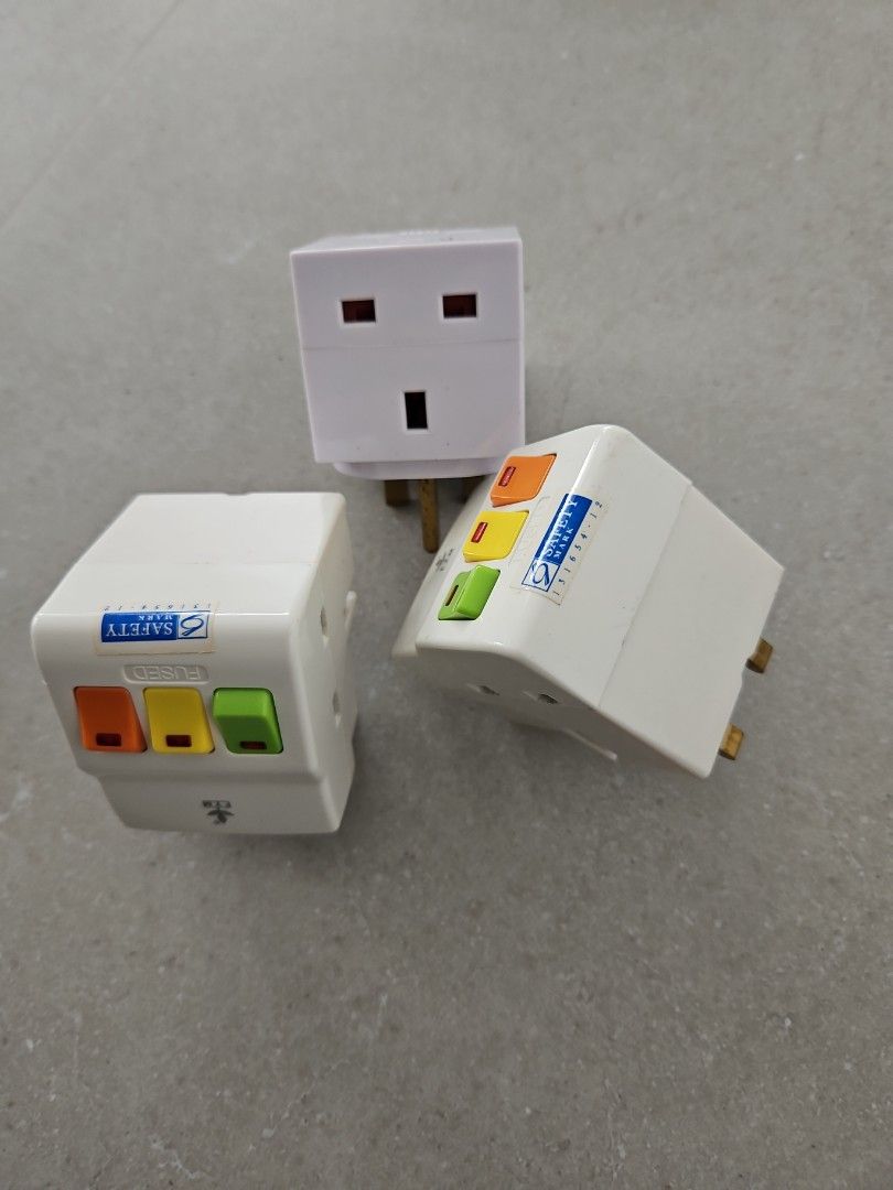 Multi adapter (Category: Electrical, Adaptors & Sockets) located in Singapore. Submitted by eszheat (Listing ID 1271048879, Image 1). Description: 3 pieces takes all for $15.00 one for $6.00.