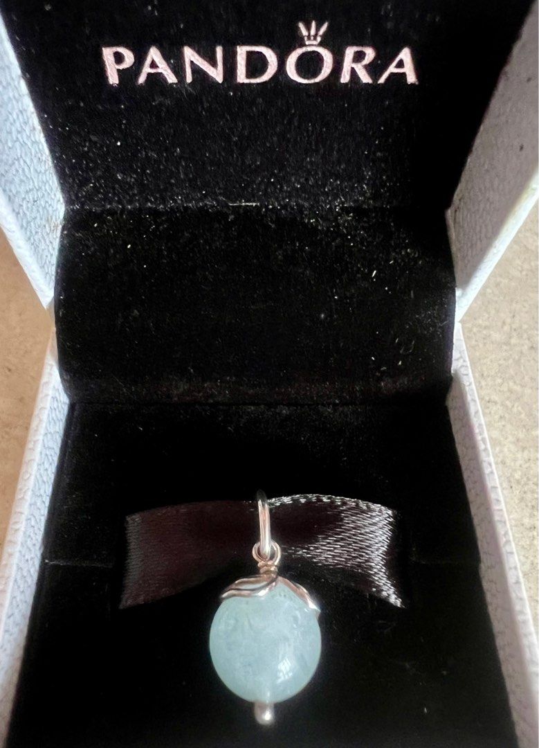 Pandora clearance aquamarine necklace