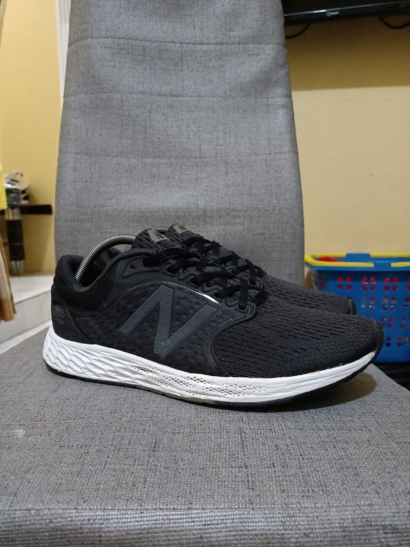 New Balance Fresh Foam Zante V4 Fesyen Pria Sepatu Sneakers di