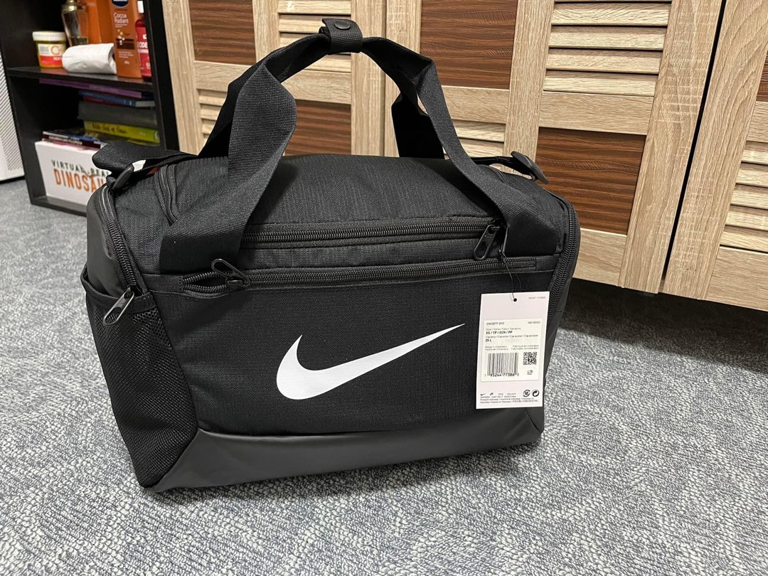 Nike Duffel Bag 25L (XS), Men's Fashion, Bags, Sling Bags on Carousell