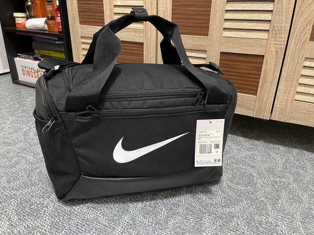 Nike duffel bag xs on sale