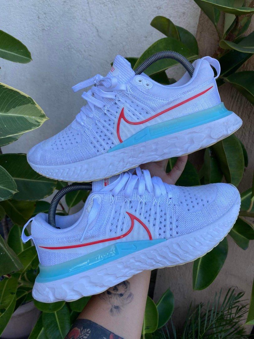 Nike React Infinity Run Flyknit 2 Size 8.5 26.5cm (Category: Sneakers) located in Bacolod City. Submitted by novymae23 (Listing ID 1271143338, Image 2). Description: 100% original.