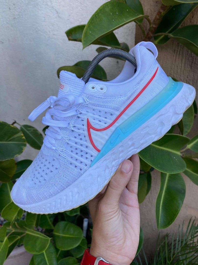 Nike React Infinity Run Flyknit 2 Size 8.5 26.5cm (Category: Sneakers) located in Bacolod City. Submitted by novymae23 (Listing ID 1271143338, Image 3). Description: 100% original.