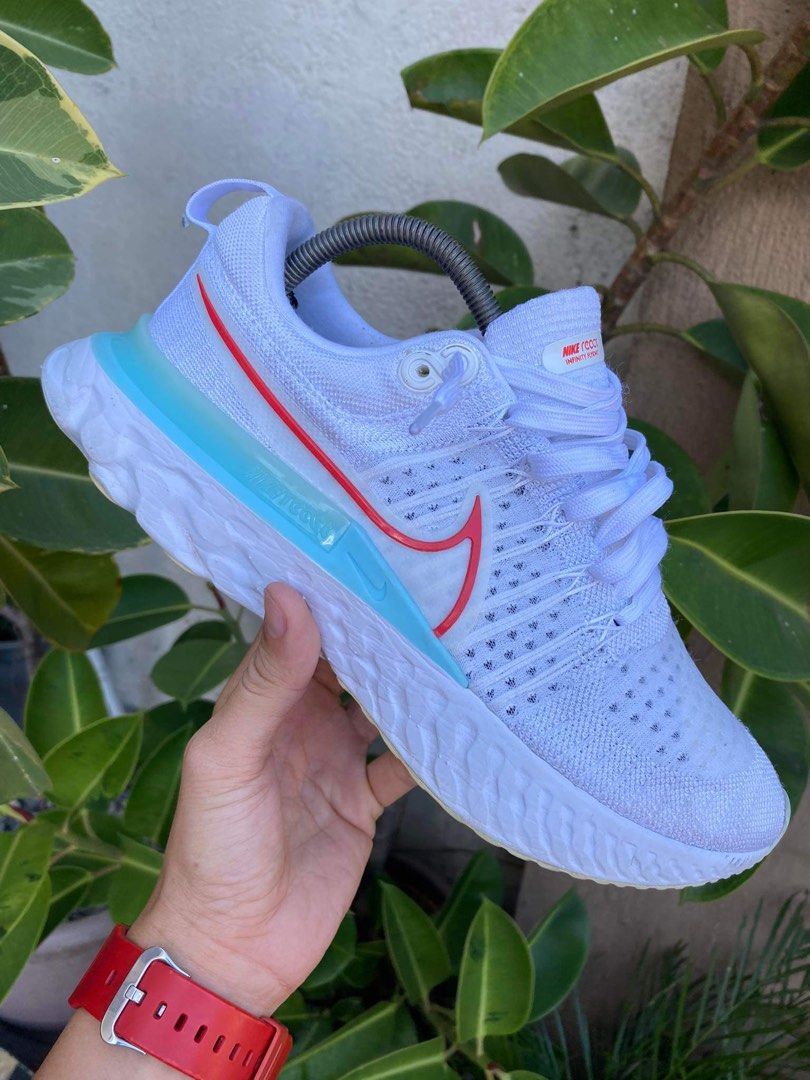 Nike React Infinity Run Flyknit 2 Size 8.5 26.5cm (Category: Sneakers) located in Bacolod City. Submitted by novymae23 (Listing ID 1271143338, Image 1). Description: 100% original.