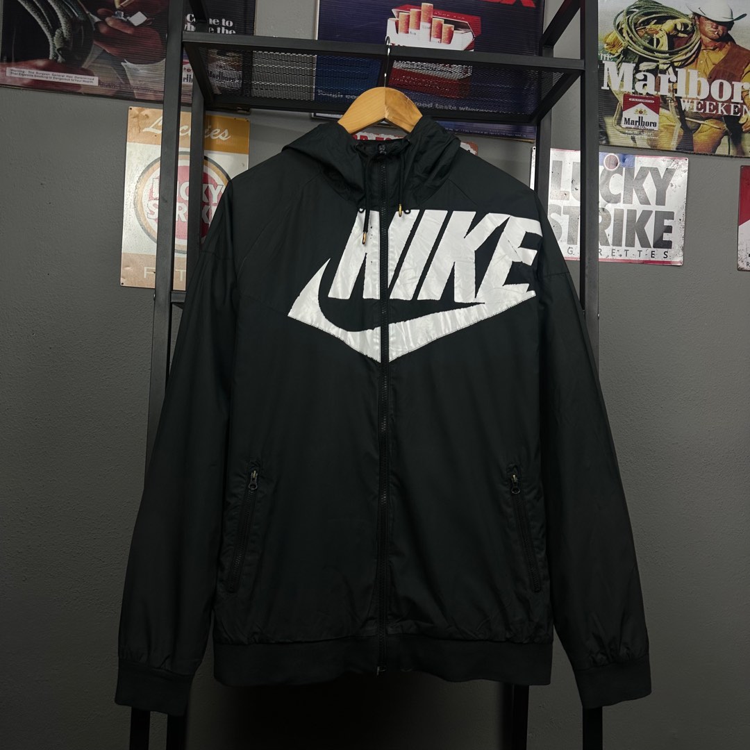 Nike windrunner best sale gx1 black