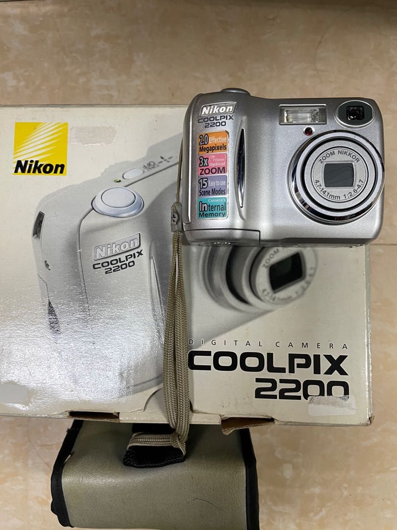 Nikon coolpix 2200 ccd 數位相機 麵包機, 相機攝影, 相機在旋轉拍賣