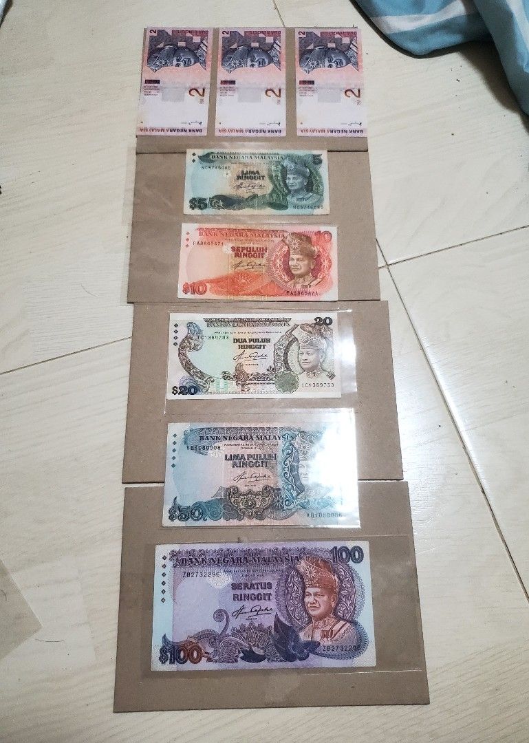Old Notes (Category: Currency) located in Singapore. Submitted by brandykan91 (Listing ID 1271099706, Image 1). Description: good for collection 5th ringgit set.