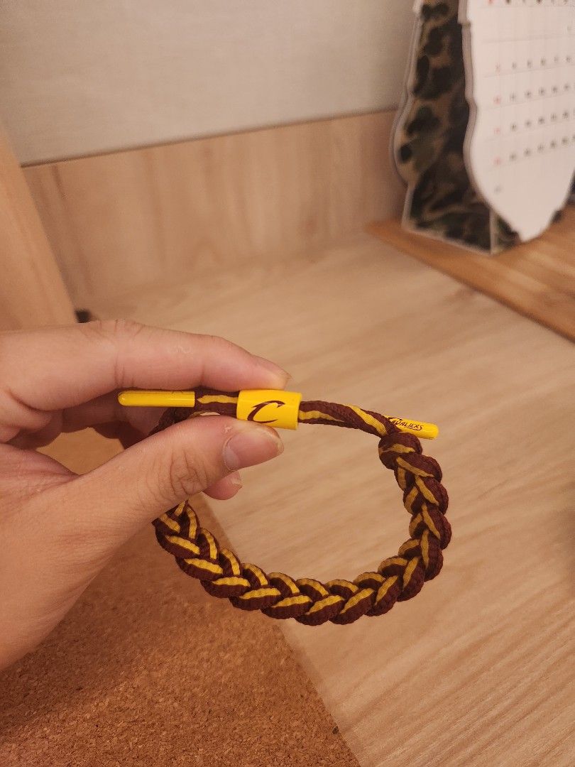 Diy rastaclat top