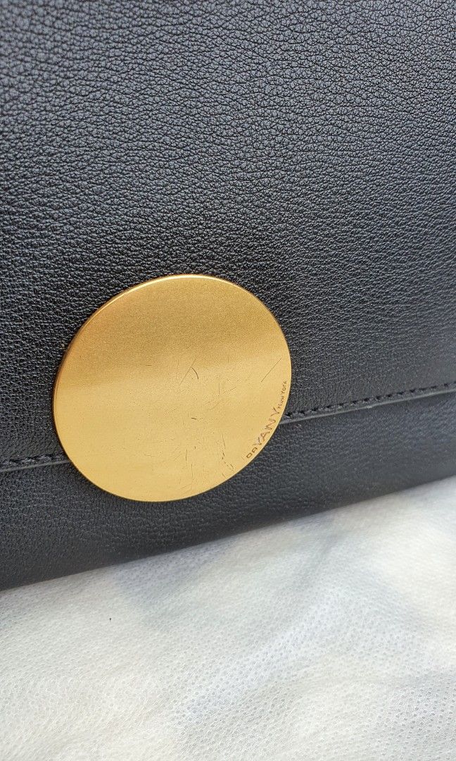 Oryany structured sling bag (Category: Luxury Bags & Wallets) located in Antipolo. Submitted by switchneighborhood (Listing ID 1271051716, Image 2). Description: rank ab condition authentic.