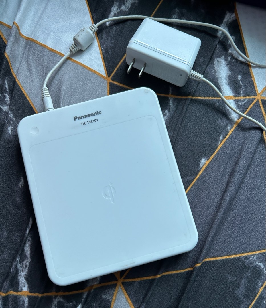 Panasonic QE-TM101 wireless charger, 手提電話, 電話及其他裝置配件