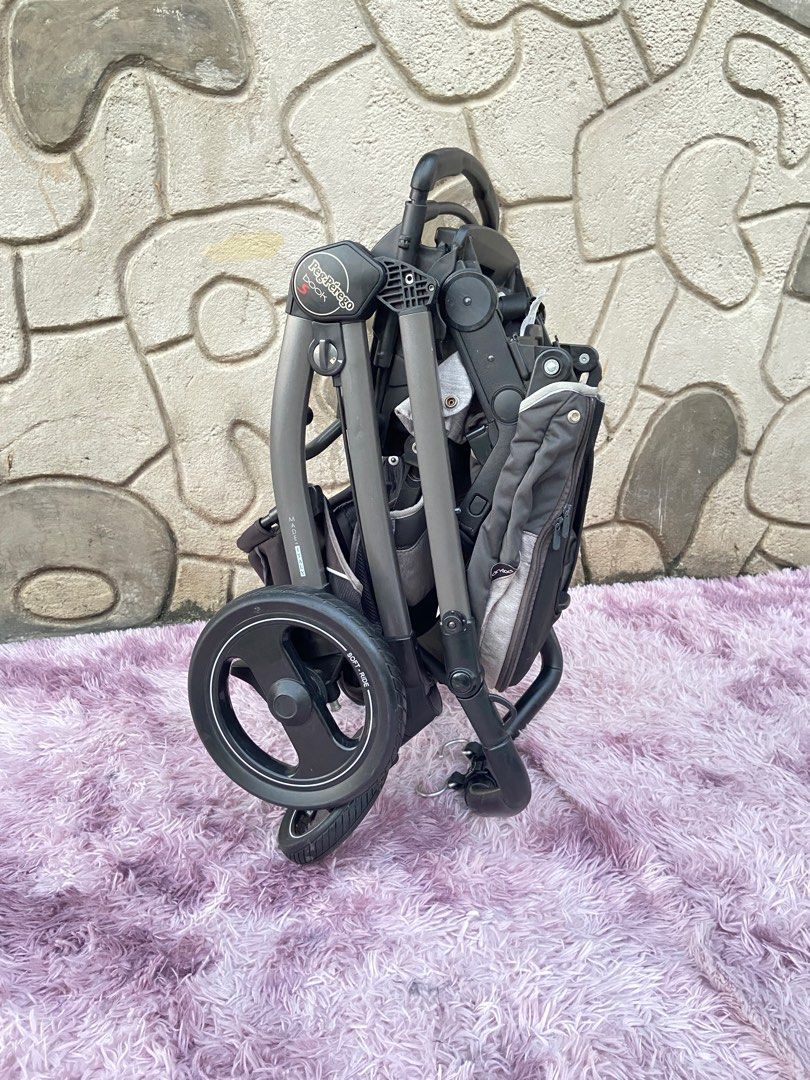Pegperego Book S Pop Up Stroller (Category: Strollers) located in Manila. Submitted by avalanchesonlineshopmainacount (Listing ID 1271026955, Image 3). Description: Super steal Price from original price na 40k☺️.