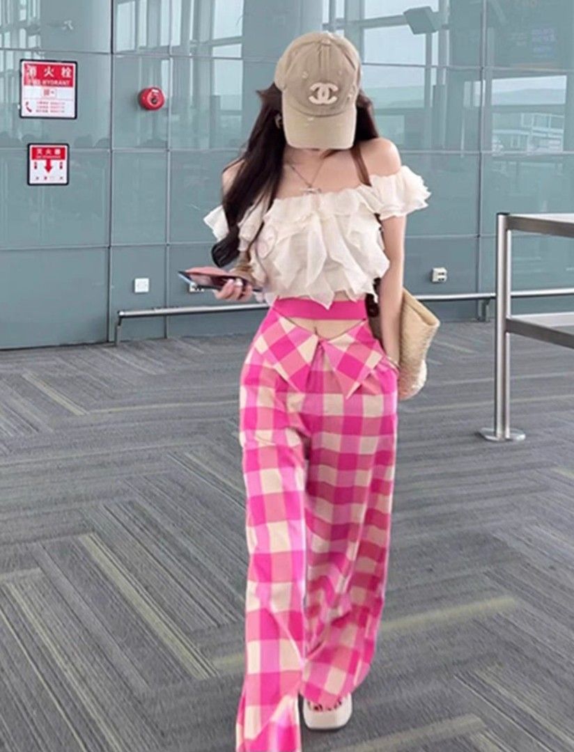 Checkered Pants, Women's Fashion, Bottoms, Jeans & Leggings on Carousell