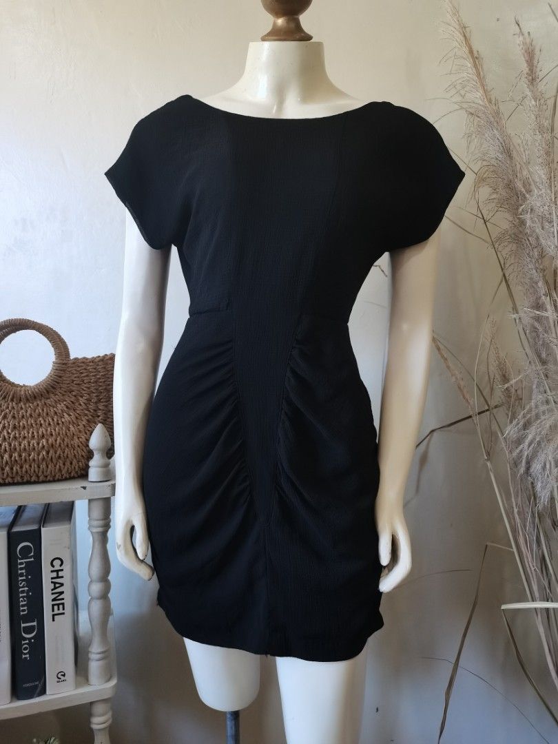Plain black hotsell party dress