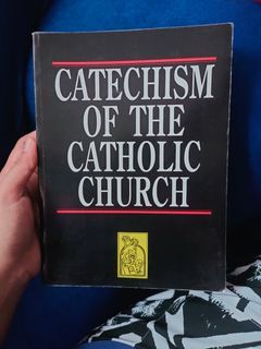 Pre-loved Catechism of the Catholic Church (2017)
