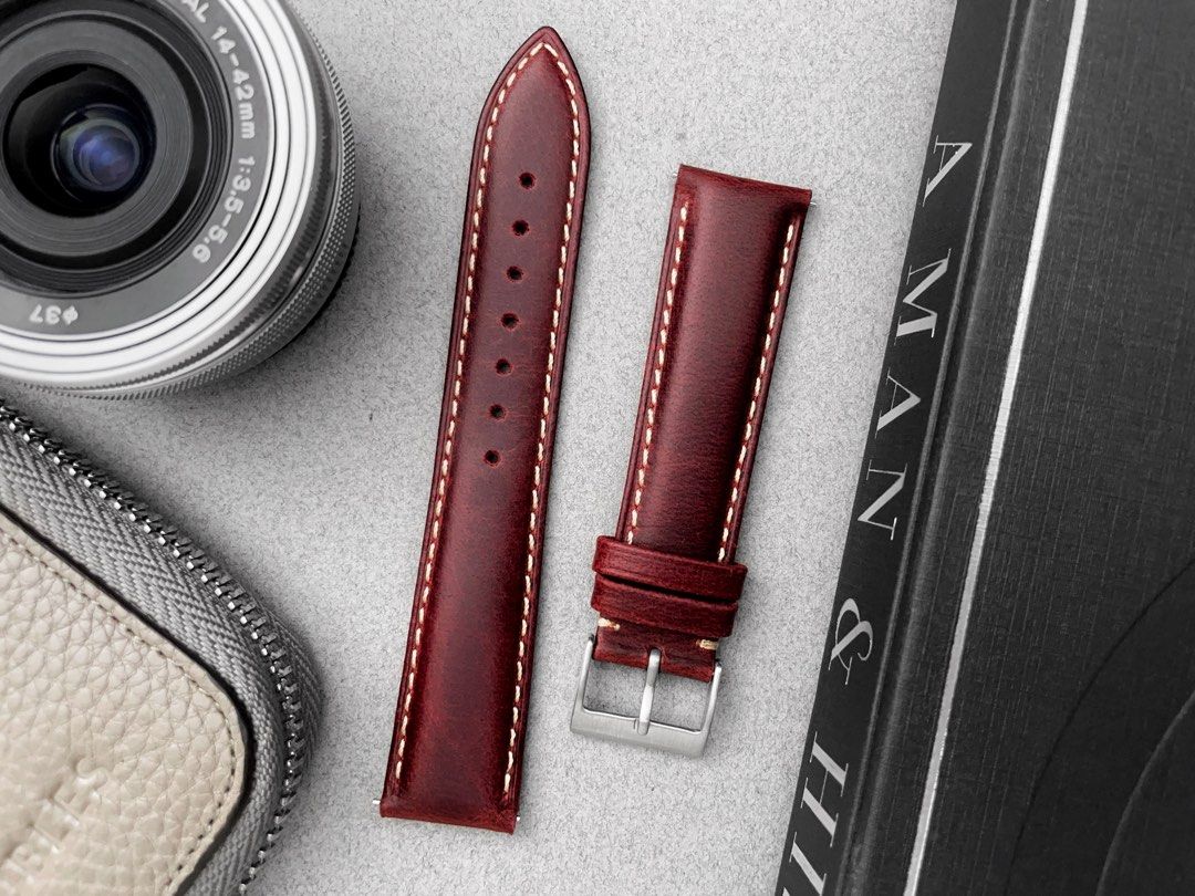 Premium Leather Watch Straps - Scarlet (Category: Luxury Watches) located in Manila. Submitted by frewx (Listing ID 1271118858, Image 1). Description: Free Shipping Nationwide (2-7days via J&T) Same day delivery within Metro Manila, Cavite and selected Laguna areas via Lalamove at buyer’s expense Leather Straps P2,250 Quick Release Spring bar equipped Watch straps made with Genuine Cowhide Top-Grain Leather Hand stitched Satin Brushed finished Pi