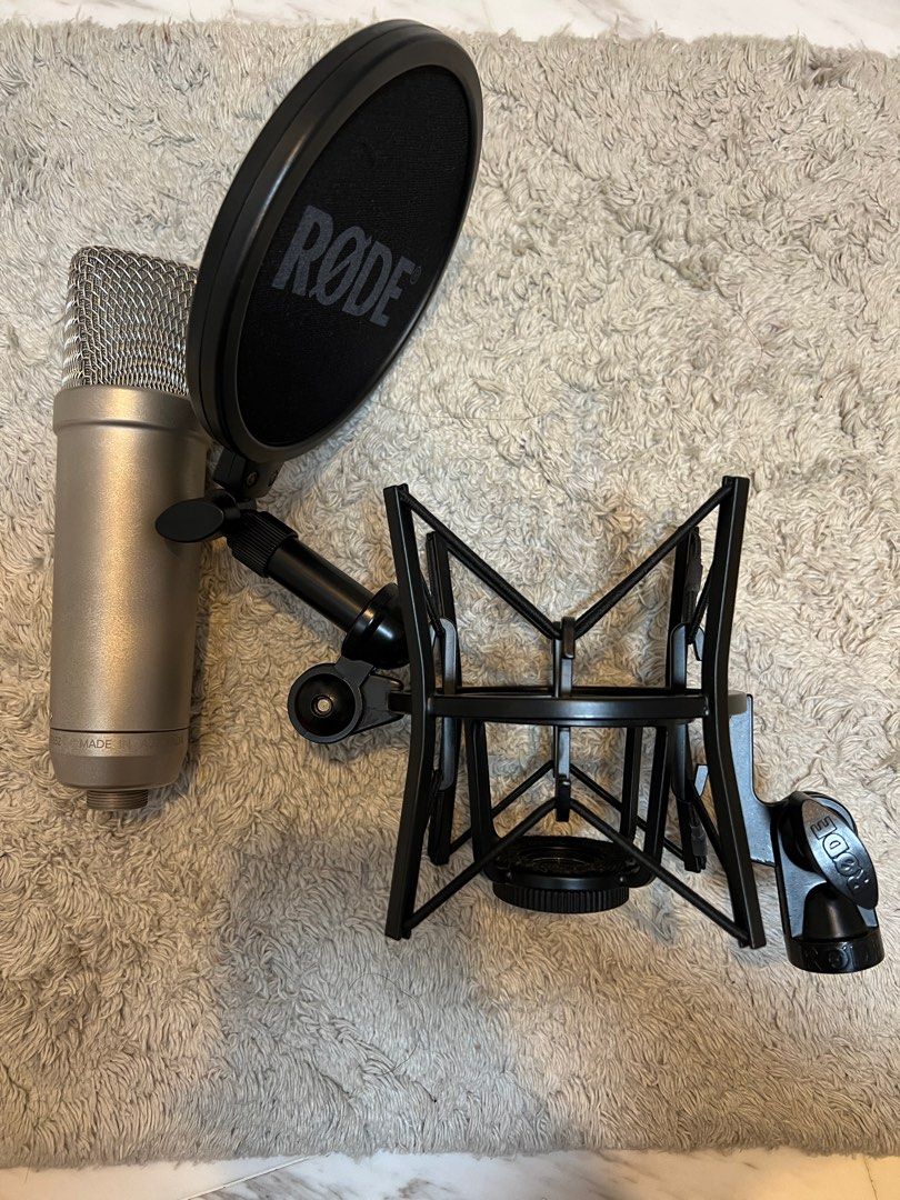 Rose Condensor Mic Rode nt1a condenser microphone, Audio, Microphones on Carousell