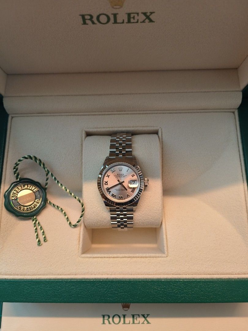 Rolex oyster perpetual hot sale datejust 28mm