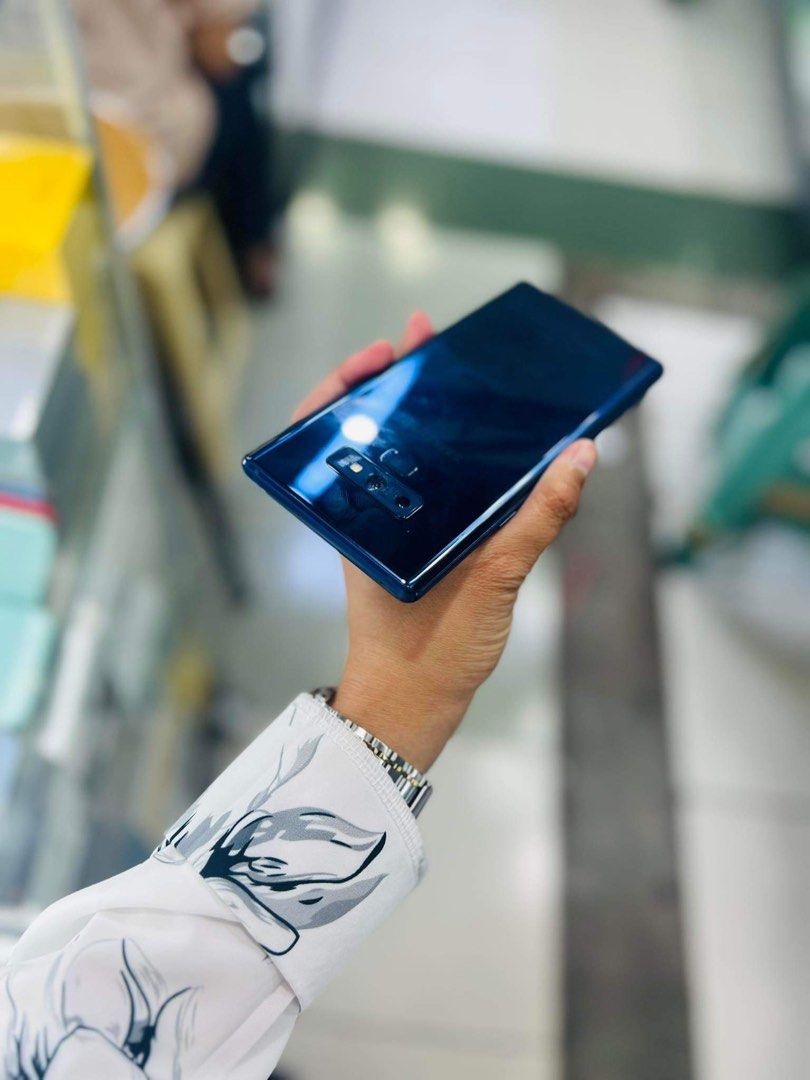Samsung Note 9 (Category: Samsung) located in San Juan City. Submitted by javedsgadgetshop (Listing ID 1271186041, Image 2). Description: OPEN FOR INSTALLMENT VIA CREDIT CARD/GGIVES & SWAP/TRADE-IN! WE BUY AND SELL ( ANYKINDS OF UNIT BINIBILI PO NAMIN)! PTPA : Padelete po f bawal Read ❗️Onhand ‼️ Samsung Note 9 •128gb •NTC Variant •Good batt health •Factory Unlock •95% Smoothness •No hidden issue | No Repaired •100% Authentic | Not Refurbished •w