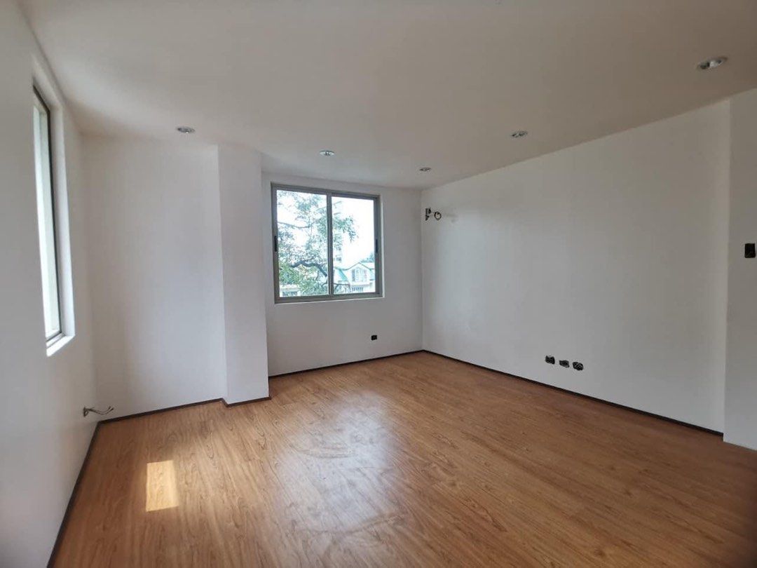 Scout Area QC Townhouse, Property, For Sale, Townhouse on Carousell