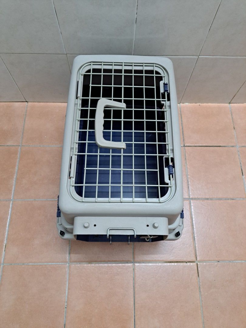 Second hand Pet Carrier 42x31x27cm for Dog Pet Supplies Homes