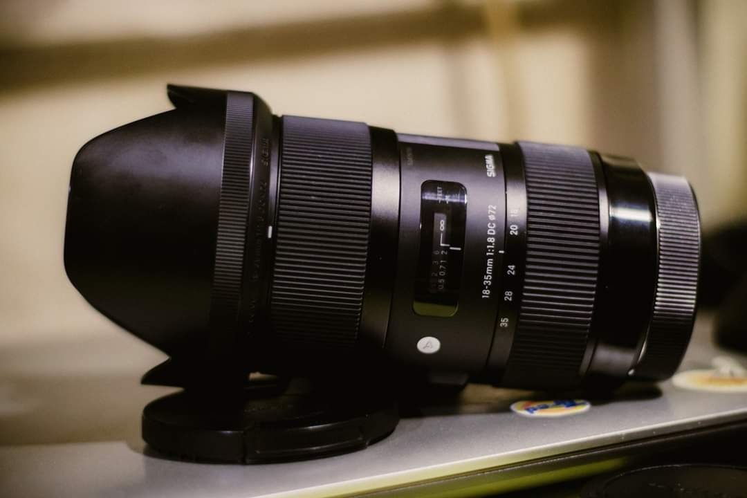 Sigma Art 18-35mm F/1.8 Monture Sony A – Objectif Zoom Pour Reflex APS-C – Occasion état Impeccable