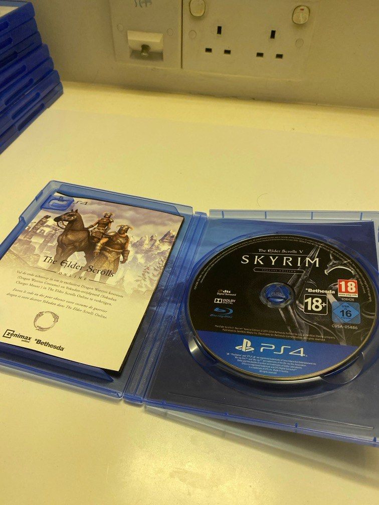 Skyrim special edition discount ps4 digital code