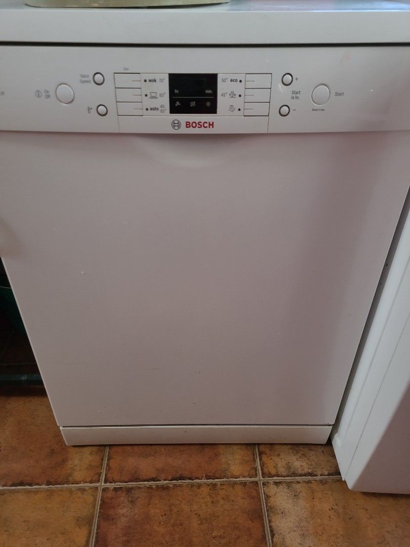 Spoilt Bosch dishwasher- need spare parts?, TV & Home Appliances
