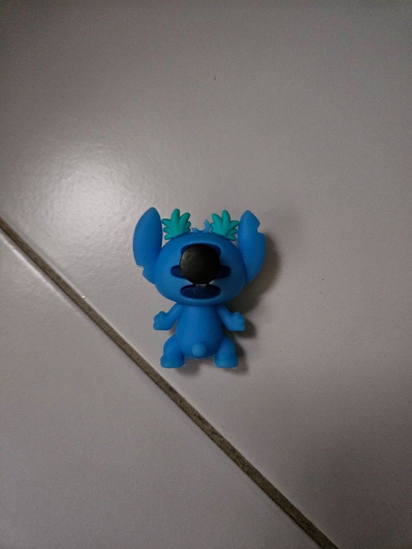 Crocs jibbitz stitch on sale