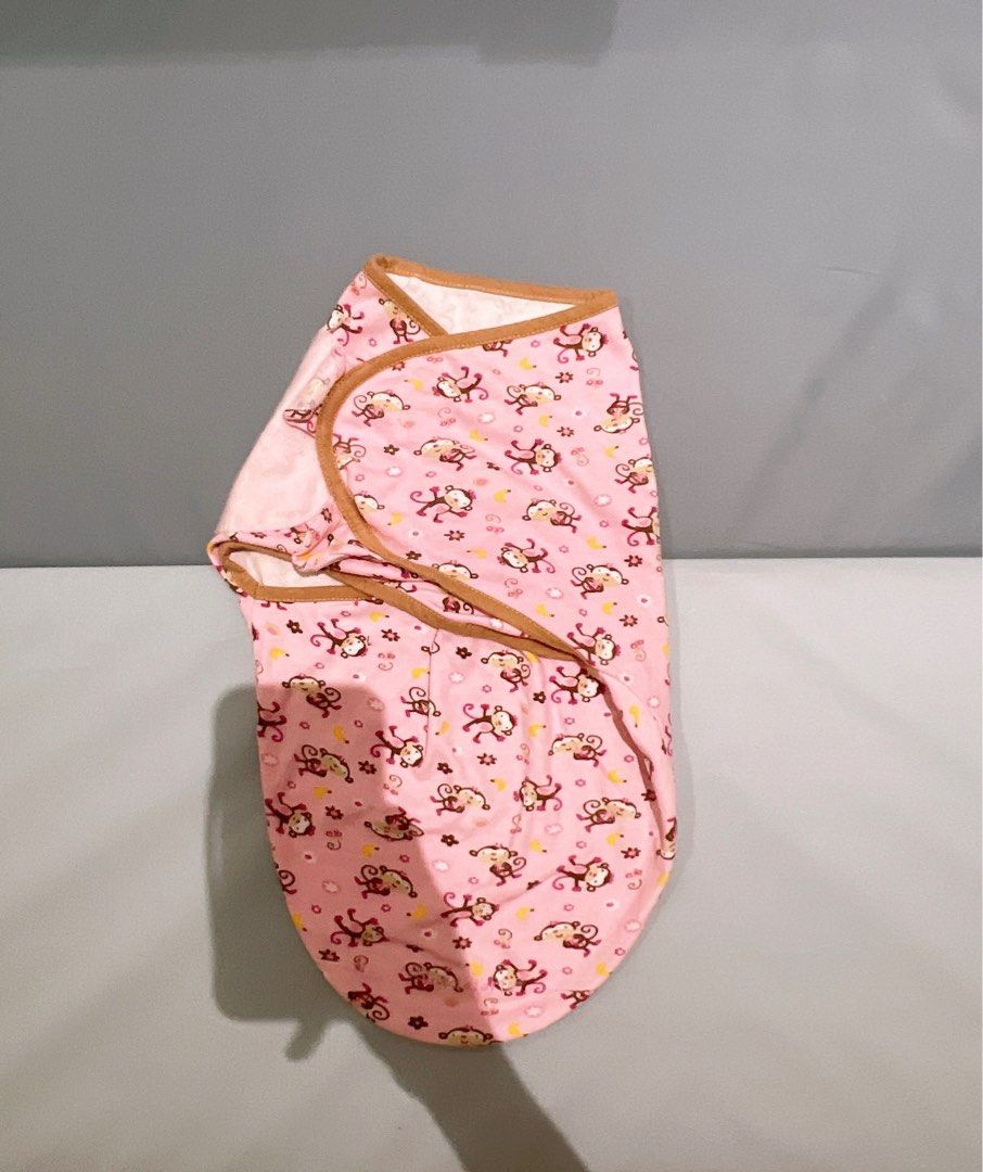 Swaddle Me Newborn, Babies & Kids, Babies & Kids Fashion on Carousell