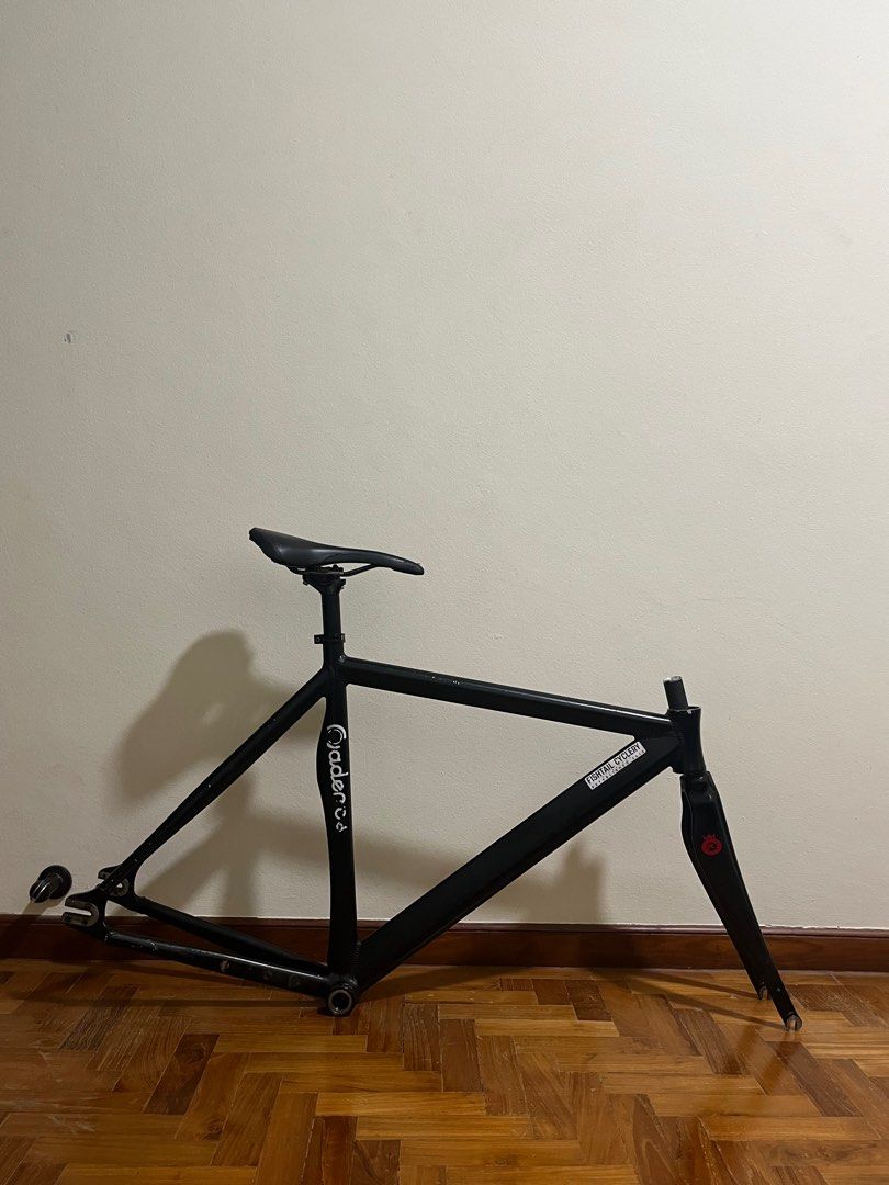 Throne phantom sales track bike