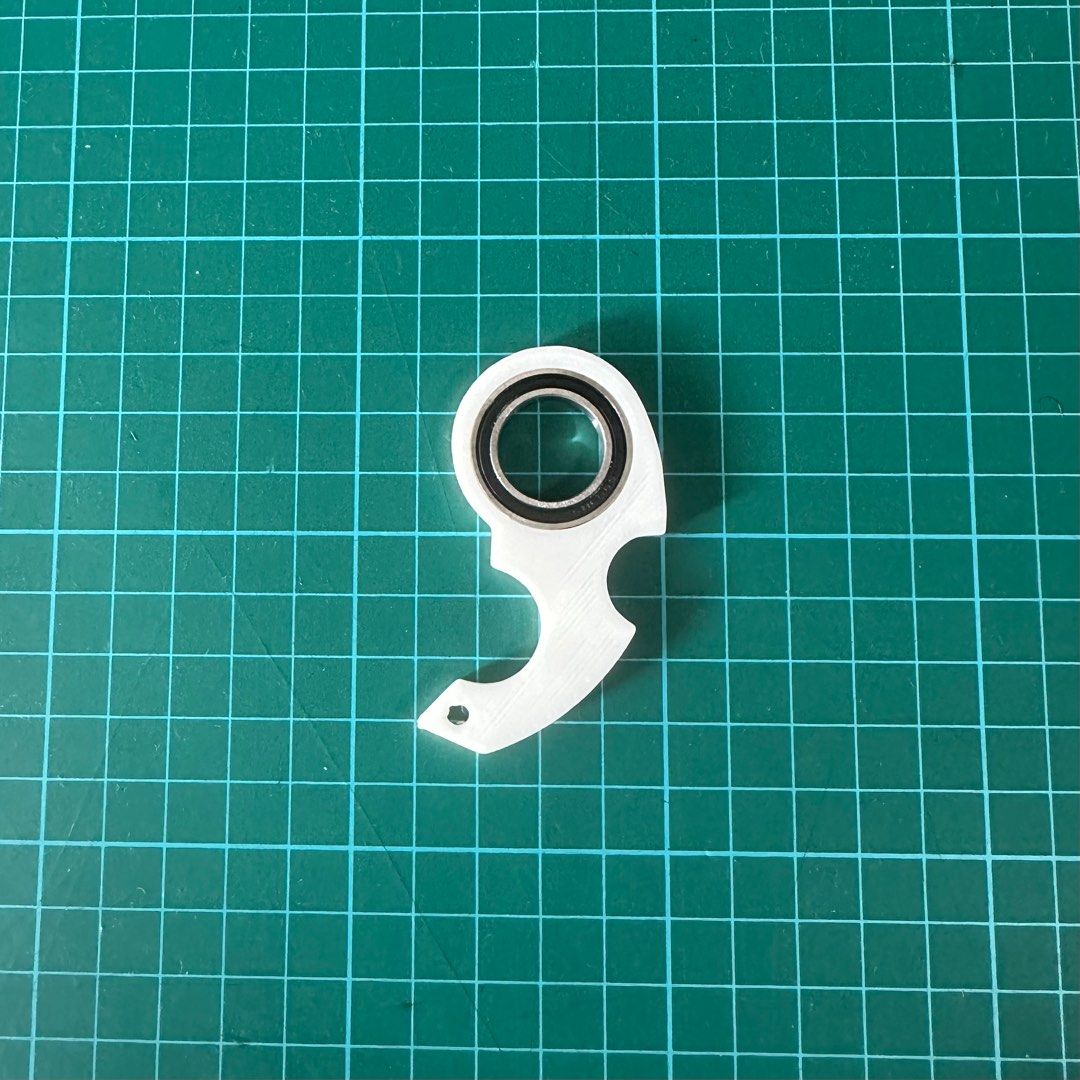 TikTok Karambit Spinner Keychain, Mobile Phones & Gadgets, Other