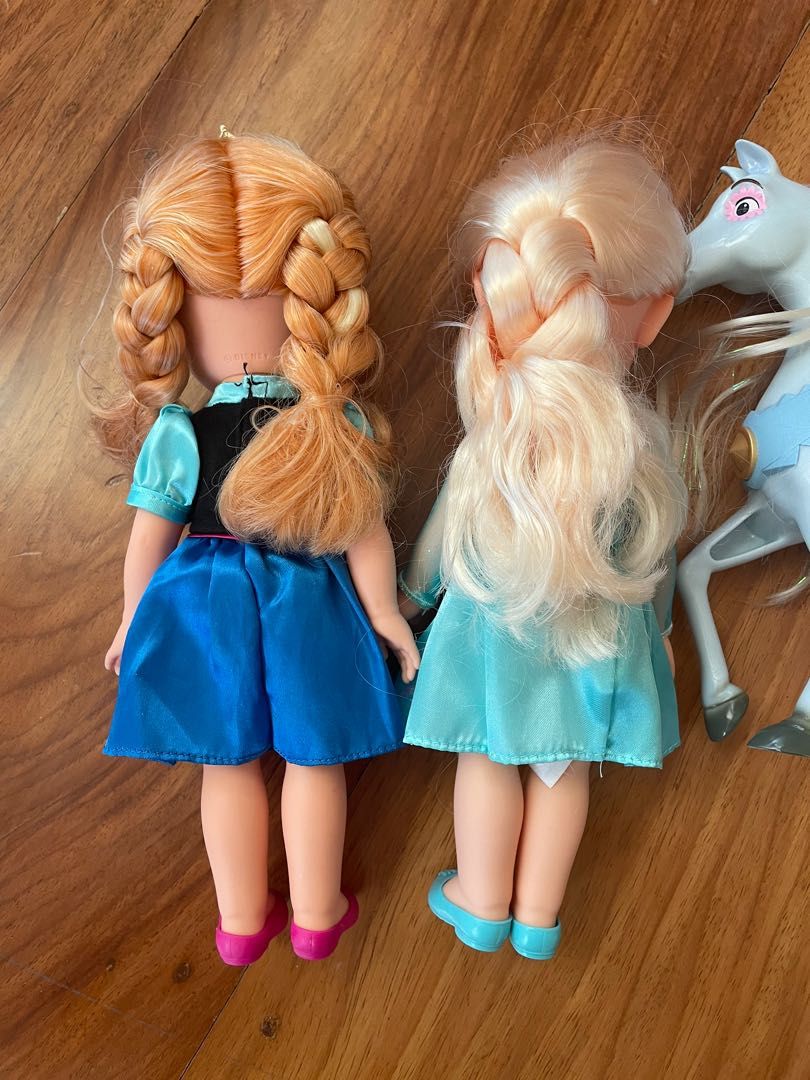 Elsa interagissant and anna lol surprise