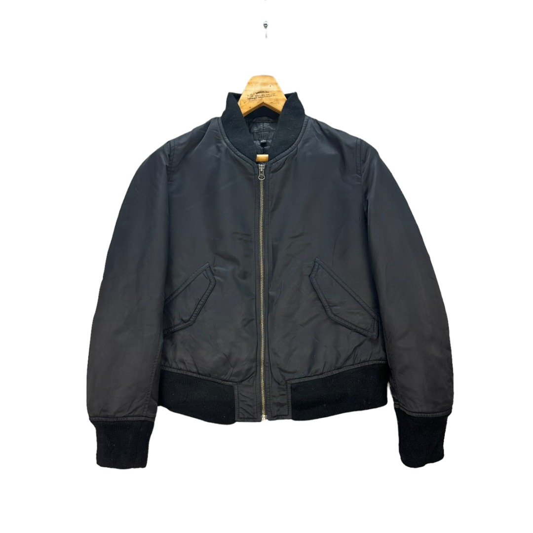 Bomber jacket uniqlo hot sale