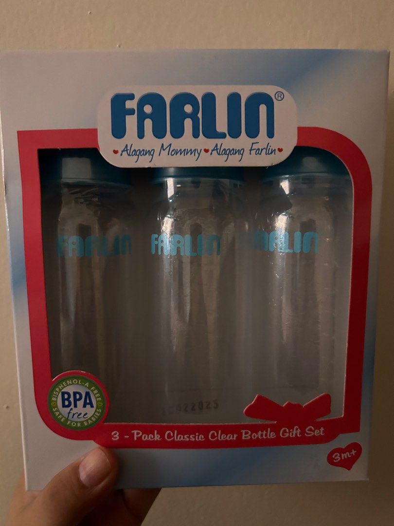 Unused farlin bottles (Category: Breastfeeding & Bottle Feeding) located in Manila. Submitted by stellasonlinegaragesale (Listing ID 1271086553, Image 1). Description: .