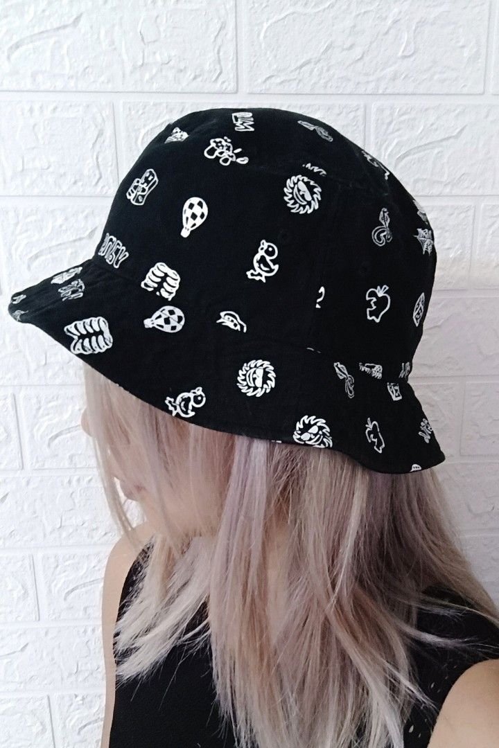 VANS Bucket Hat Original Skater Fashion Men Outfit, Men's Fashion, Watches  & Accessories, Cap & Hats on Carousell