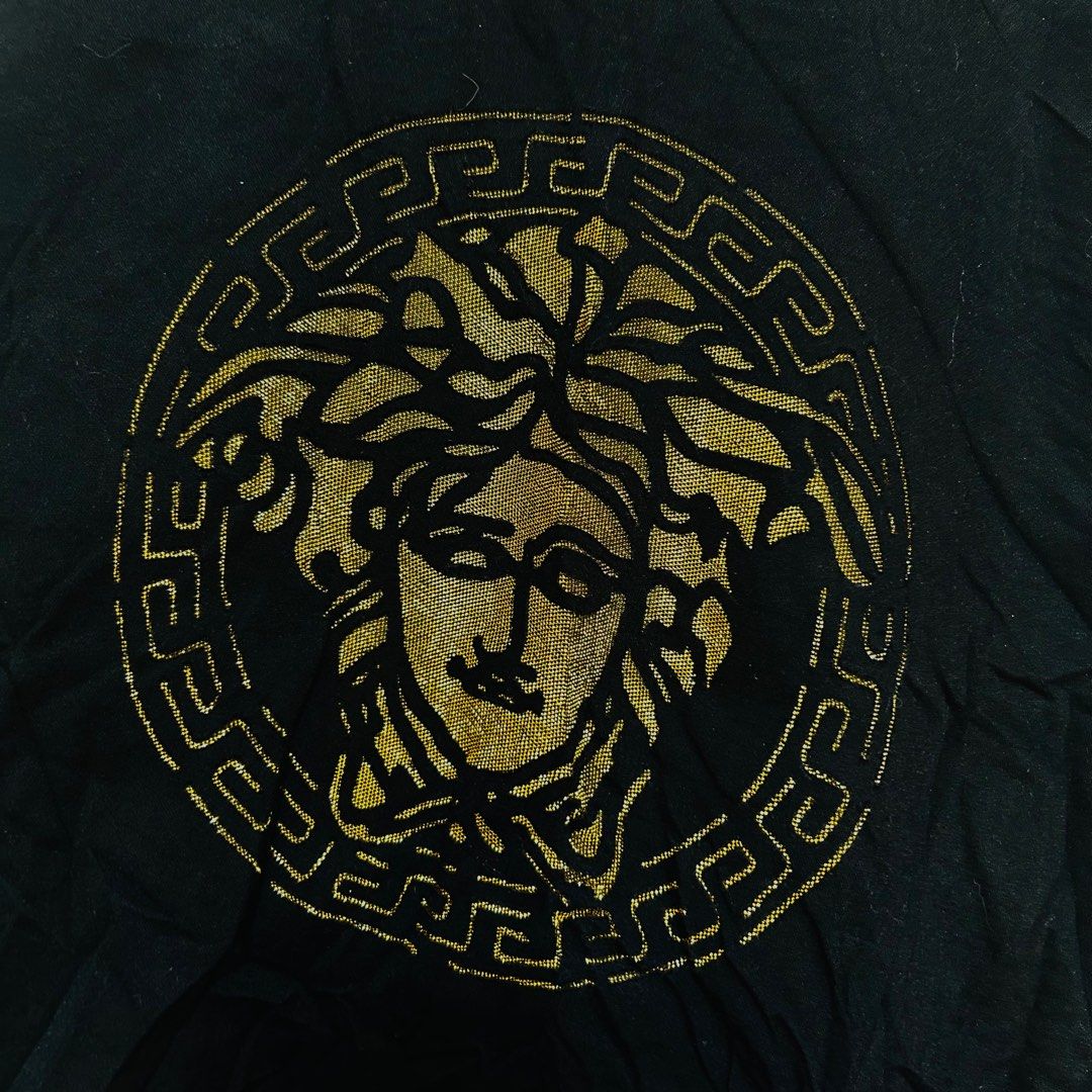 Versace pull hotsell