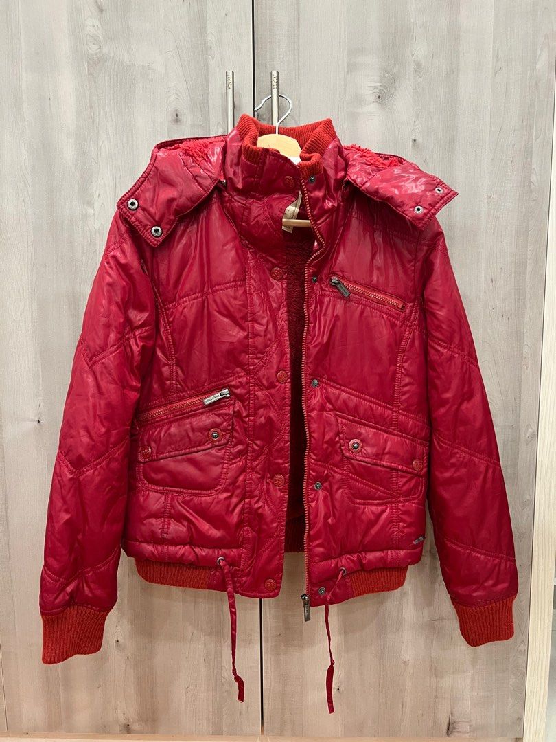 Pull and bear red coat store