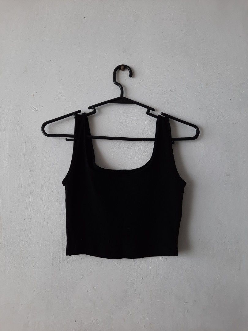 Black Sando top, Women's Fashion, Tops, Sleeveless on Carousell