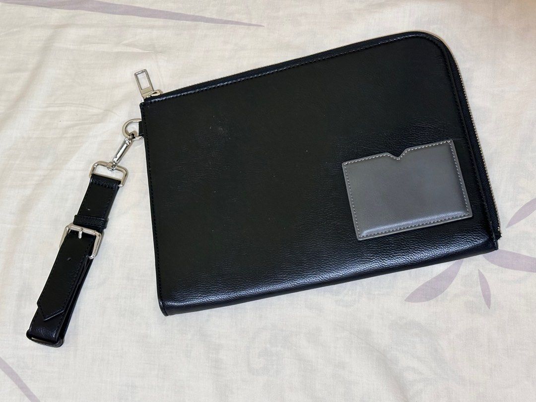ZARA men black sling pouch Men s Fashion Bags Belt bags Clutches and Pouches on Carousell