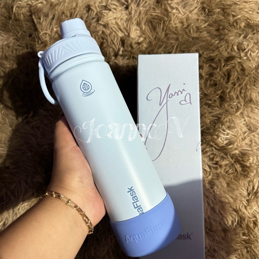 22oz YASSI BLUE POPPY AQUAFLASK (Category: Water Bottles & Tumblers) located in Marikina City. Submitted by jaemv (Listing ID 1271369360, Image 3). Description: 22oz LIMITED EDITION BLUE POPPY YASSI AQUAFLASK - on hand and ready to ship - brand new PAUBOS SALE NA PO ‼️ MOP: gcash/bank/cod MOD: lalamove/j&t/meet up.
