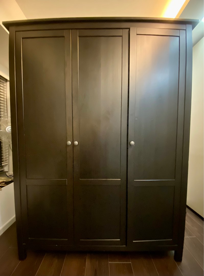Hemnes 3 online door wardrobe