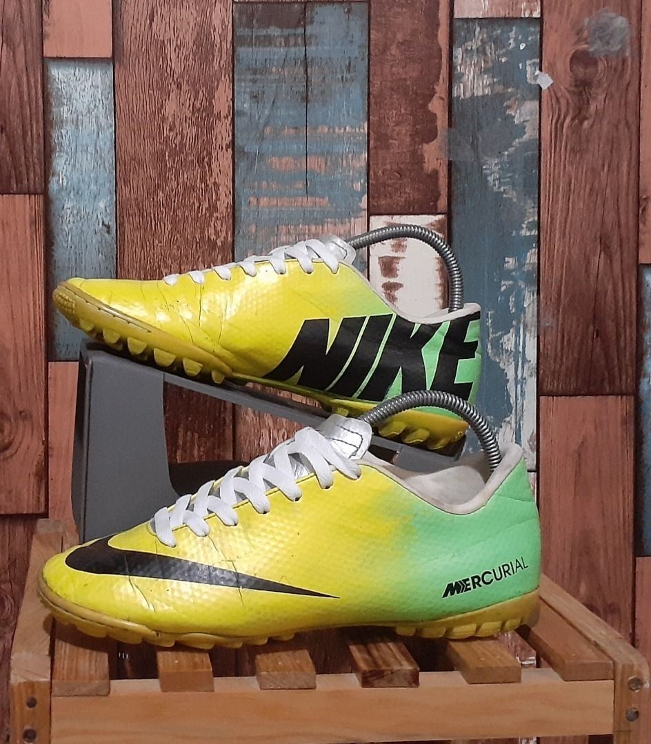 Sepatu nike 2025 mercurial victory