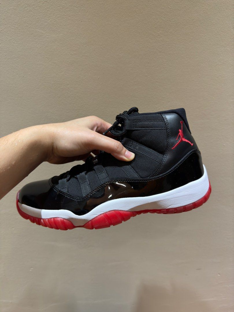 Nike air jordan hotsell 11 retro bred
