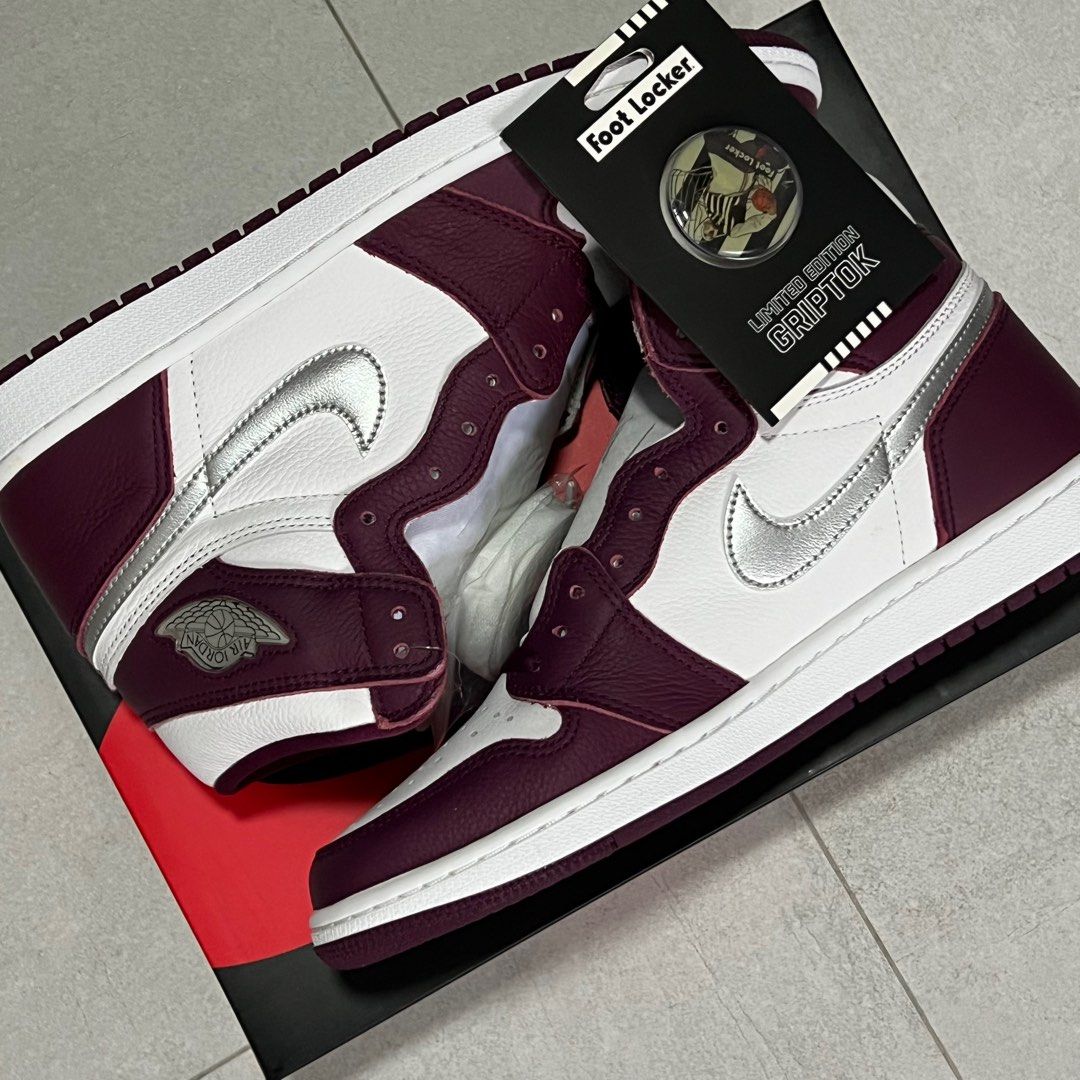 Jordan 12 bordeaux foot locker clearance