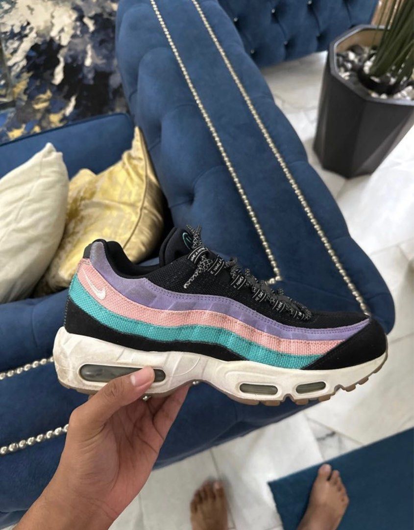 Have a nike day 95s online