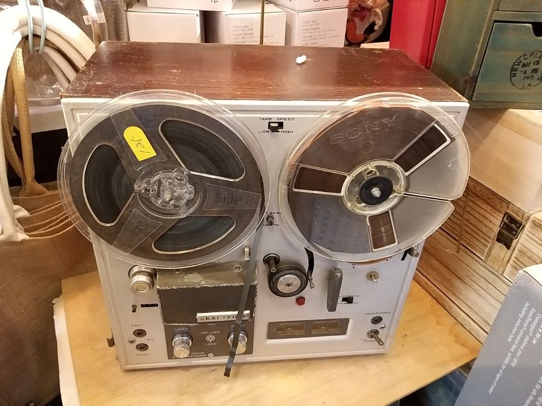 5~60年代AKAi 開卷式，卡帶機，錄音機，7寸帶，不知運作正常否，通電着機，$I400，, 音響器材, 其他音響配件及設備- Carousell