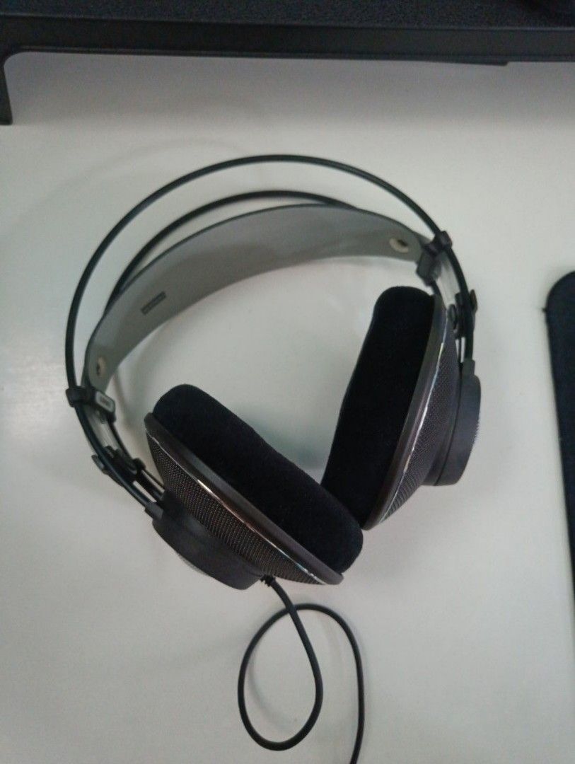 Akg n300 new arrivals