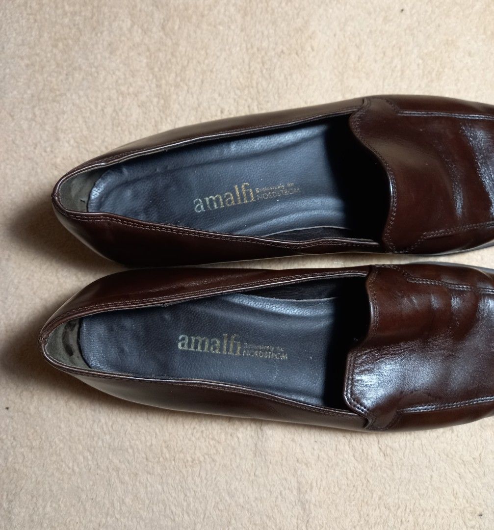 Amalfi shoes sales narrow width