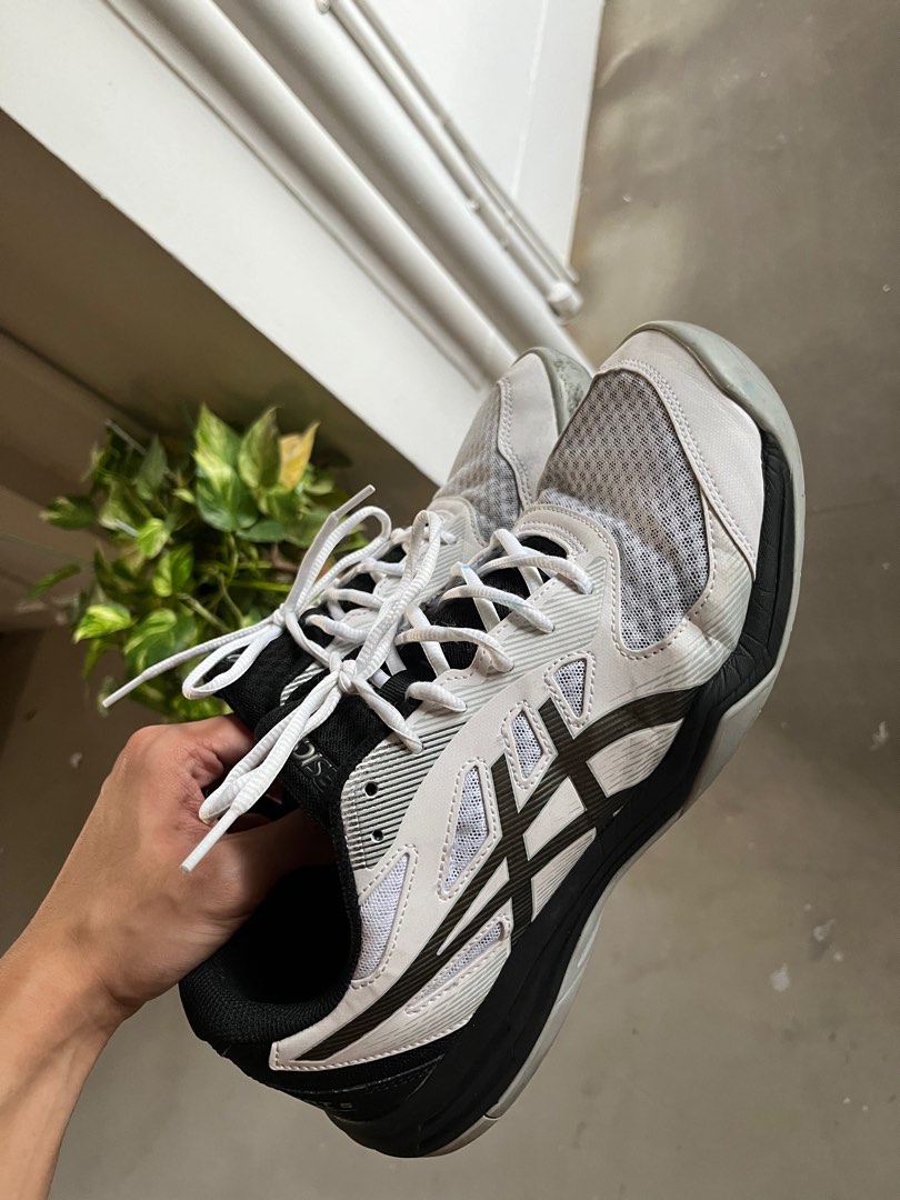 ASICS white court shoes Men #39 s Fashion Footwear Sneakers on Carousell